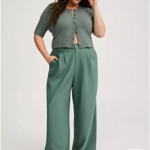 Torrid 5X 5 Green Button-Up Women's soft crew neck shrug cardigan plus office - Picture 1 of 12